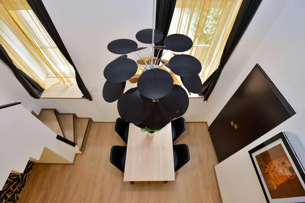 Opera Garden Hotel y apartamentos Budapest