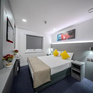 Goodmayes Hotel